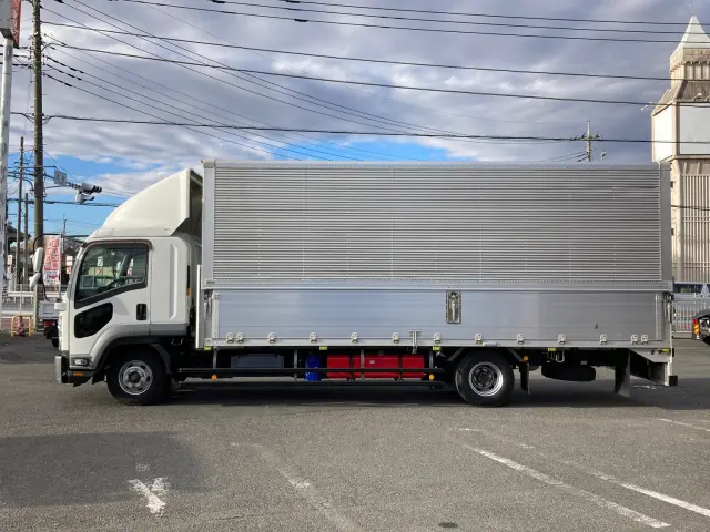 いすゞ フォワード 2RG-FRR90T2(2WD)の写真7