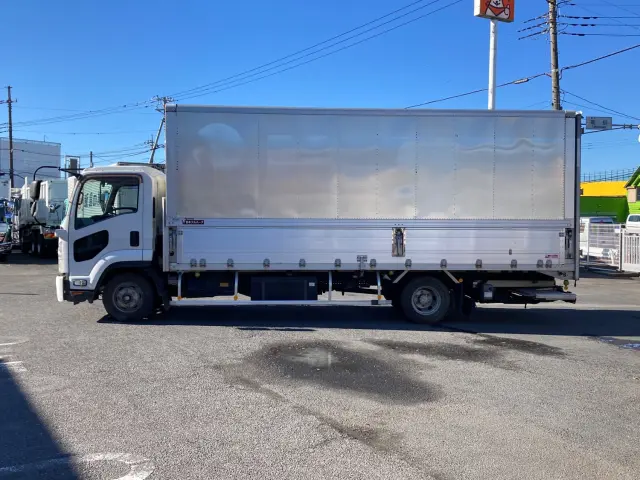 いすゞ フォワード TKG-FRR90S2(2WD)の写真7