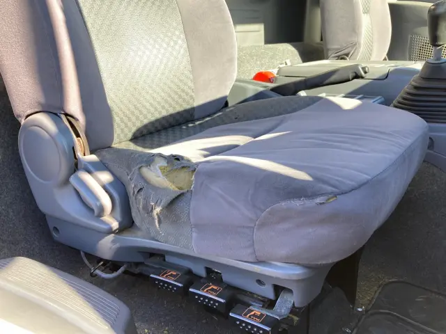 いすゞ フォワード TKG-FRR90S2(2WD)の写真21