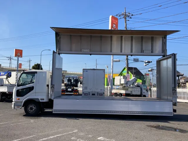 三菱 ファイター 2KG-FK65F(2WD)の写真5