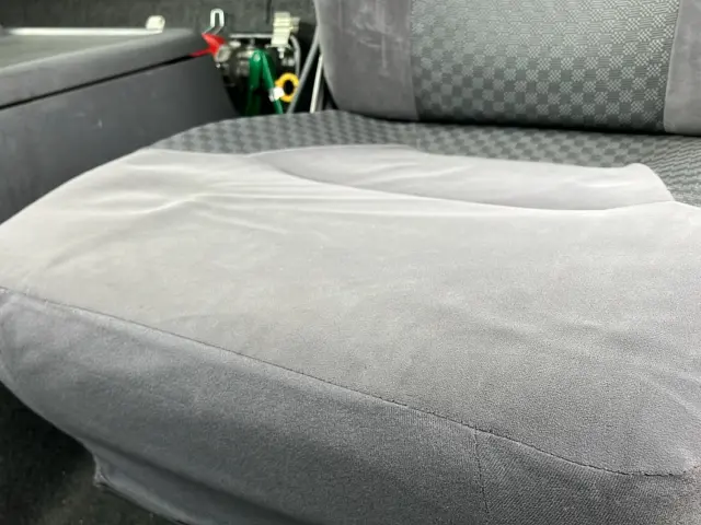 いすゞ フォワード LKG-FTR90T2(2WD)の写真22