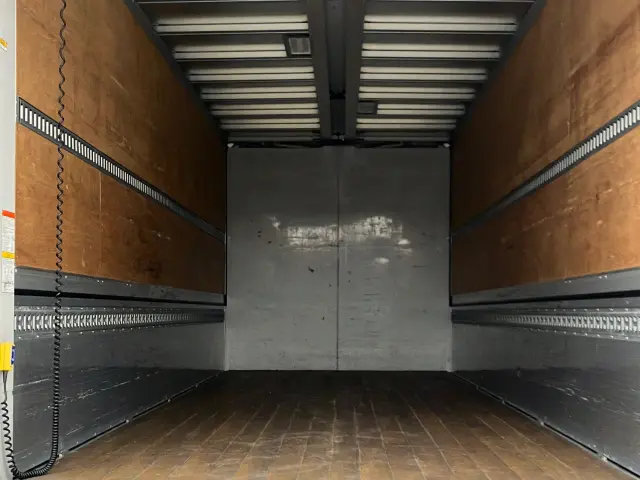 日野 レンジャー 2KG-FD2ABG(2WD)の写真10