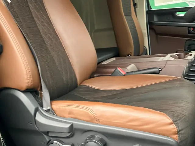 日野 レンジャー 2KG-FD2ABG(2WD)の写真21