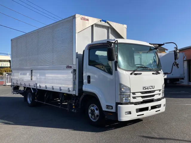 いすゞ フォワード TKG-FRR90T2(2WD)の写真2