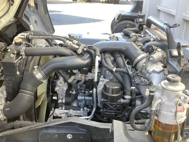 いすゞ フォワード TKG-FRR90T2(2WD)の写真19