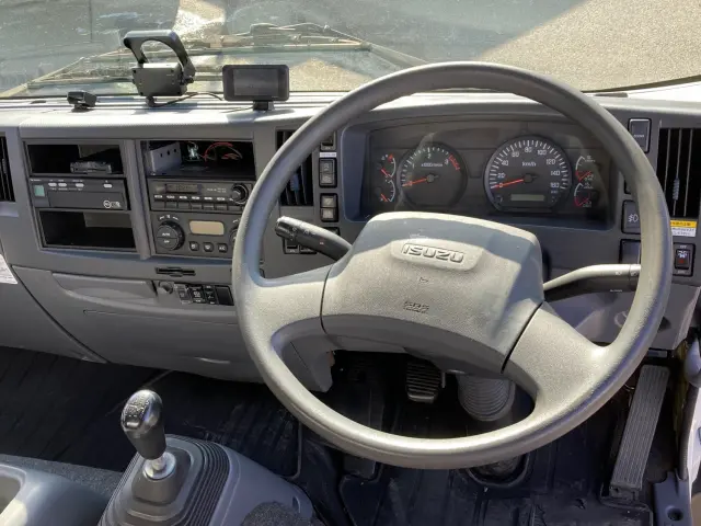 いすゞ フォワード TKG-FRR90T2(2WD)の写真23