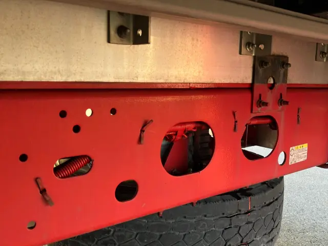 いすゞ フォワード 2RG-FRR90T2(2WD)の写真13