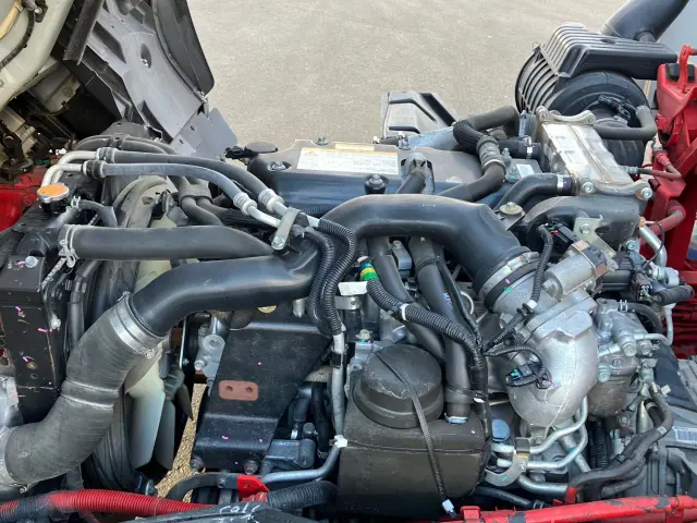 いすゞ フォワード 2RG-FRR90T2(2WD)の写真16