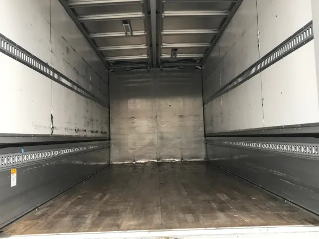 三菱 ファイター 2KG-FK62F(2WD)の写真10