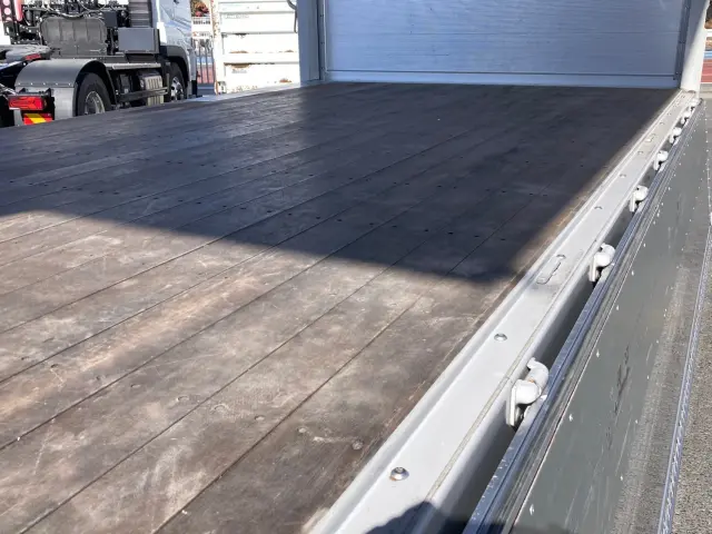 三菱 ファイター 2KG-FK65FZ(2WD)の写真12