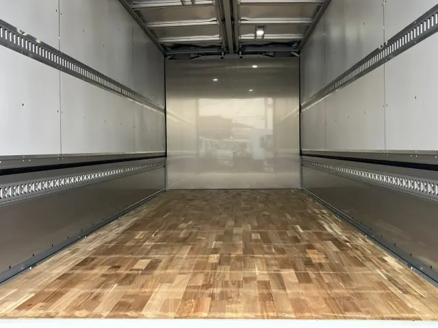 三菱 ファイター 2KG-FK65F(2WD)の写真10