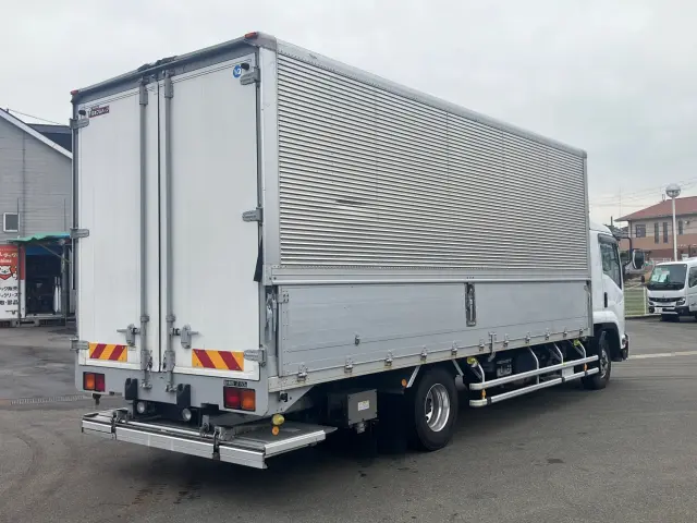 いすゞ フォワード 2RG-FRR90T2(2WD)の写真3