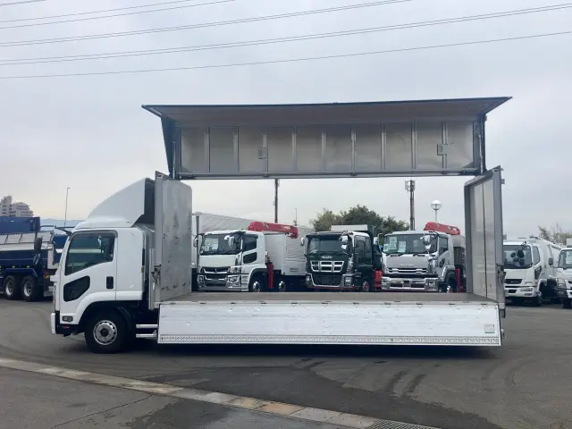 いすゞ フォワード 2RG-FRR90T2(2WD)の写真5