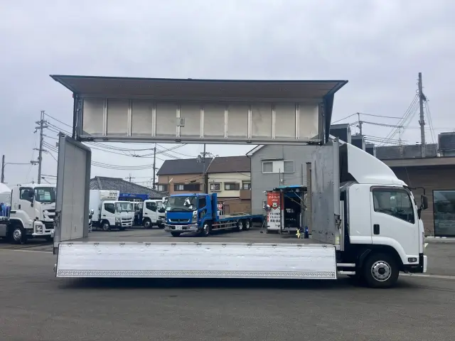 いすゞ フォワード 2RG-FRR90T2(2WD)の写真6