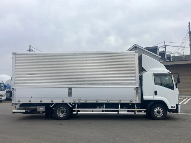 いすゞ フォワード 2RG-FRR90T2(2WD)の写真8