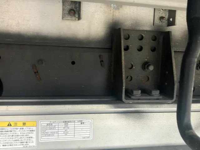 いすゞ フォワード 2RG-FRR90T2(2WD)の写真16