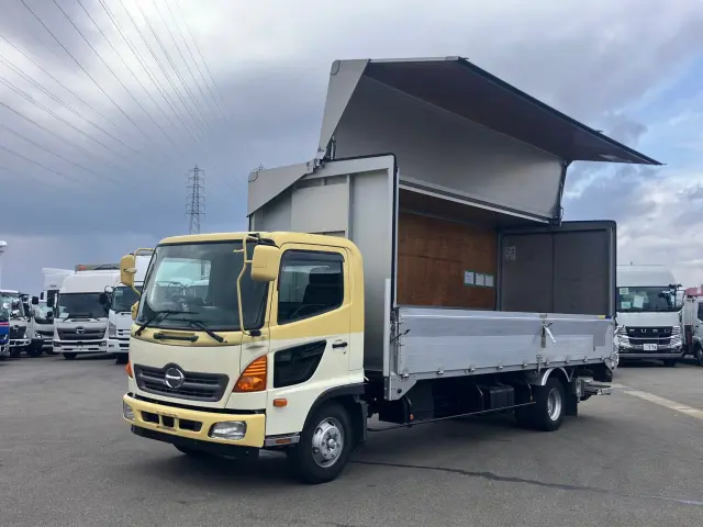 日野 レンジャー SKG-FC9JLAP(2WD)の写真1