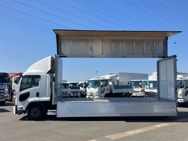 いすゞ フォワード 2RG-FRR90S2(2WD)の写真5