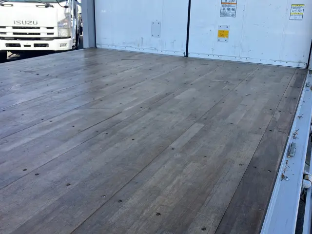 いすゞ フォワード 2RG-FRR90S2(2WD)の写真12