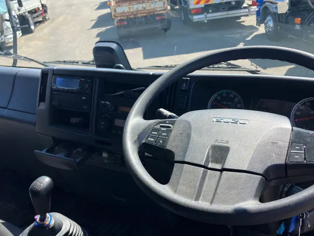 いすゞ フォワード 2RG-FRR90S2(2WD)の写真20