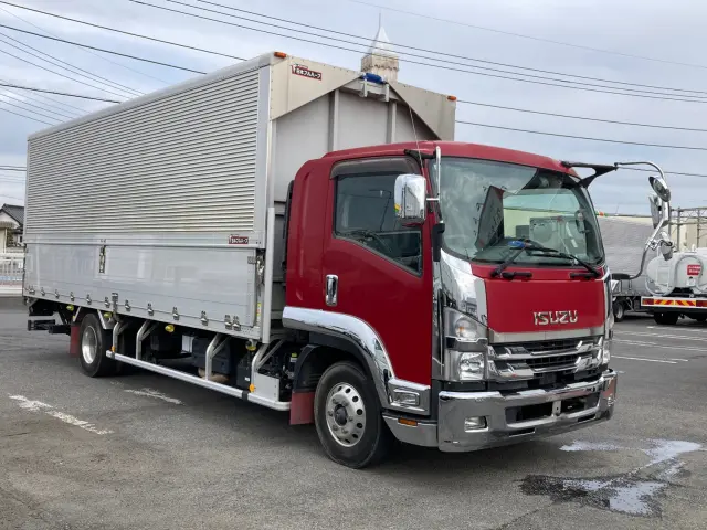 いすゞ フォワード 2RG-FRR90T2(2WD)の写真2