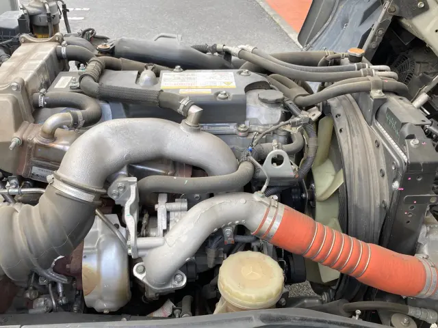 いすゞ フォワード 2RG-FRR90T2(2WD)の写真20