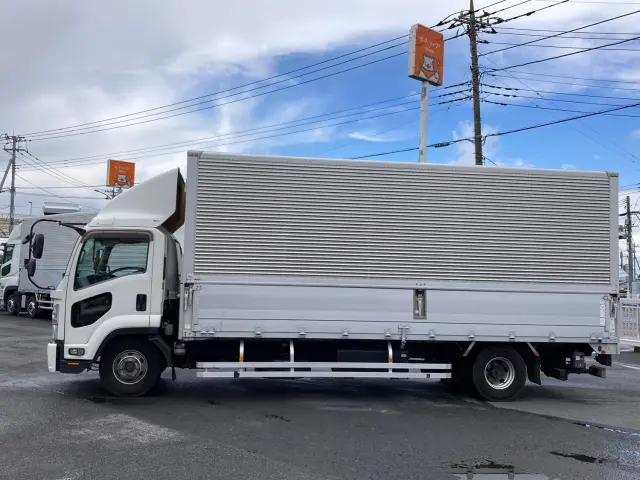 いすゞ フォワード TKG-FRR90T2(2WD)の写真7