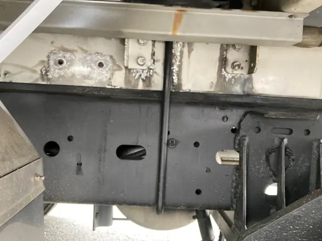 いすゞ フォワード TKG-FRR90T2(2WD)の写真17