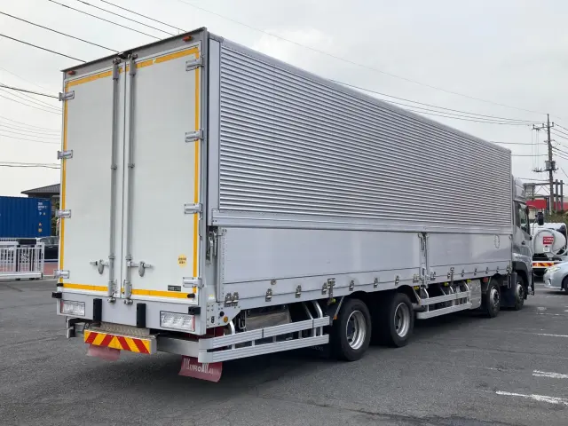 ＵＤ クオン 2PG-CG5CA(8x4)の写真3