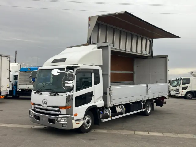 ＵＤ コンドル TKG-MK38L(2WD)の写真1