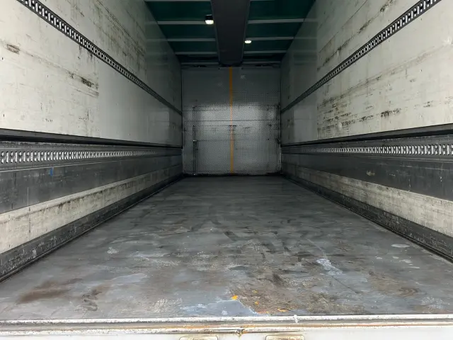 日野 プロフィア 2DG-FW1AHG(8x4)の写真10