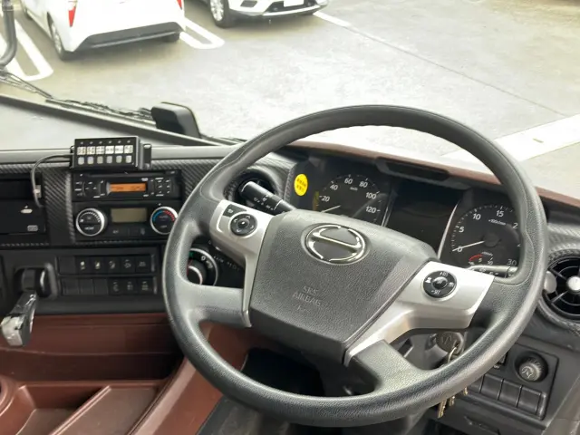 日野 プロフィア 2DG-FW1AHG(8x4)の写真20