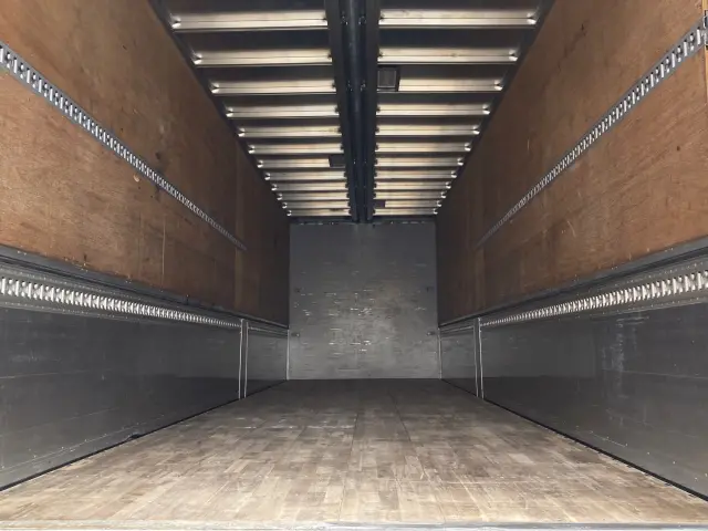 日野 プロフィア 2DG-FR1AHG(6x2)の写真10