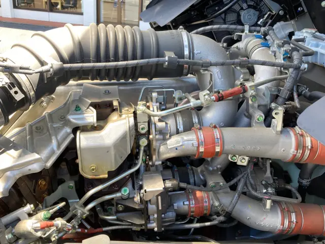 日野 プロフィア 2DG-FW1AHC(8x4)の写真17