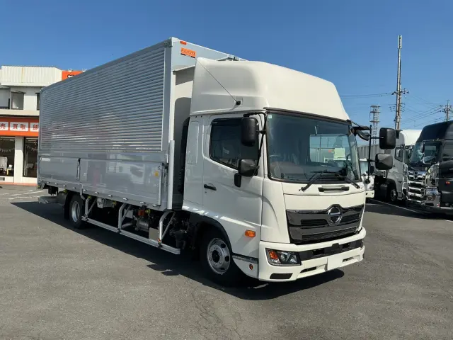 日野 レンジャー 2PG-FD2AB(2WD)の写真2