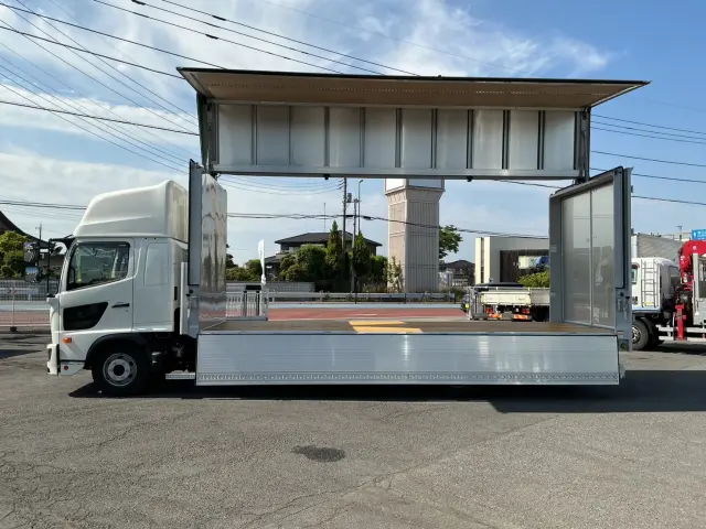 日野 レンジャー 2PG-FD2AB(2WD)の写真5