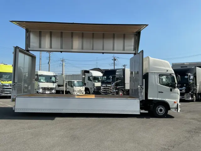 日野 レンジャー 2PG-FD2AB(2WD)の写真6