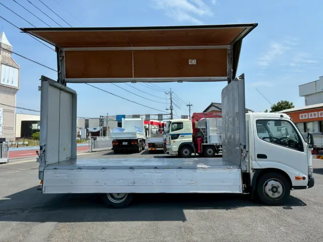 トヨタ ダイナ TPG-XZU655(2WD)の写真6