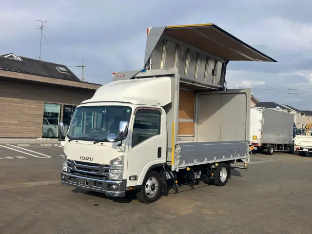いすゞ エルフ 2RG-NPR88AN(2WD)の写真1