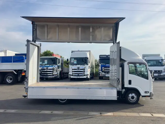 いすゞ エルフ 2RG-NPR88AN(2WD)の写真6