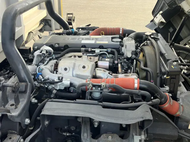 いすゞ エルフ 2RG-NPR88AN(2WD)の写真17