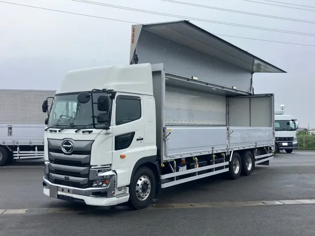 日野 プロフィア 2DG-FR1AHJ(6x2)の写真1
