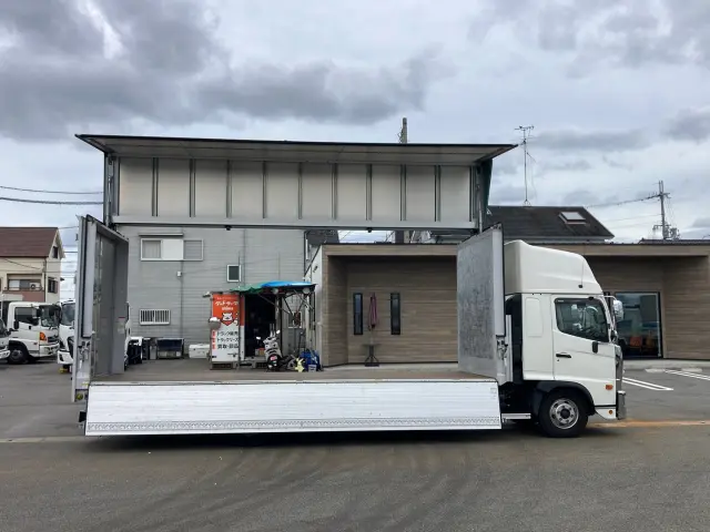 日野 レンジャー 2PG-FD2ABG(2WD)の写真6