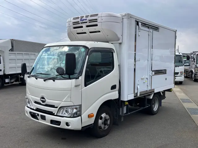 日野 デュトロ 2RG-XZC605M(2WD)の写真1
