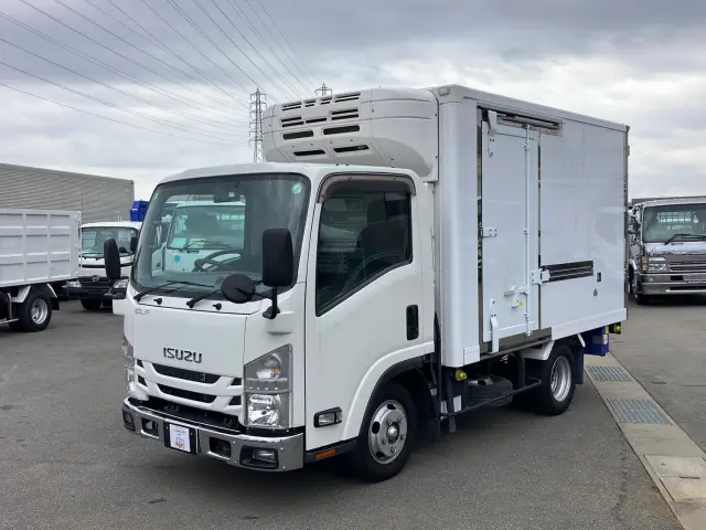 いすゞ エルフ 2RG-NLR88AN(2WD)の写真1