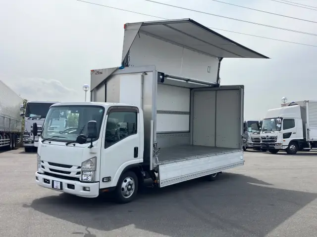 いすゞ エルフ TRG-NPR85AN(2WD)の写真1