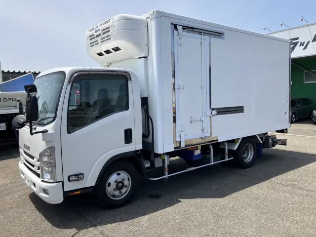 いすゞ エルフ TPG-NPR85AN(2WD)の写真1