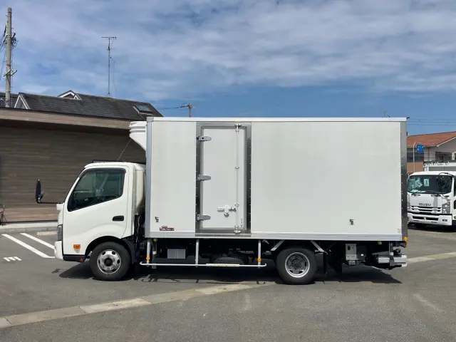 日野 デュトロ 2RG-XZU712M(2WD)の写真5