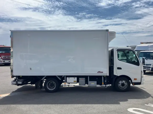 日野 デュトロ 2RG-XZU712M(2WD)の写真6