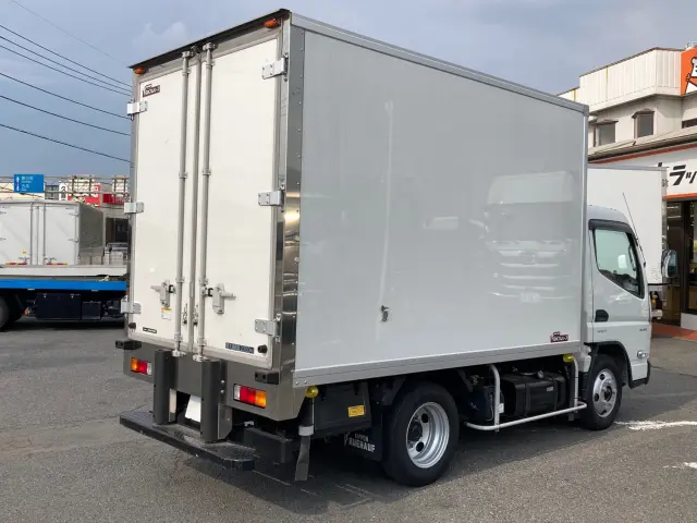 三菱 キャンター 2RG-FEAV0(2WD)の写真3